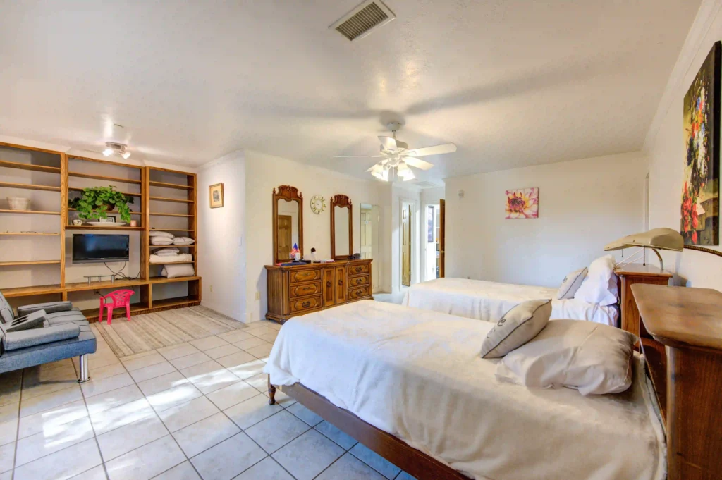 Assisted Living Services at Olimpia Senior Care Shared Master Bedroom