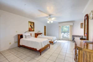 Olimpia senior care shared master bedroom 4